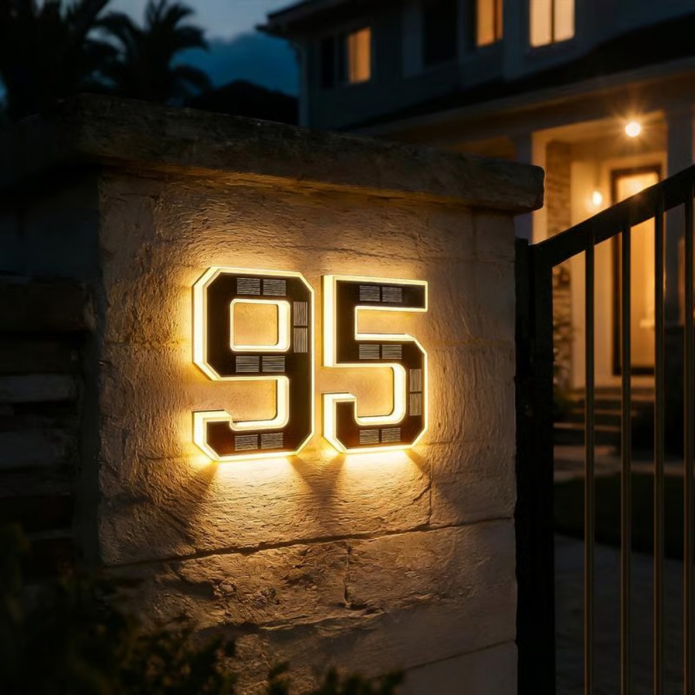 Outdoor Power Outlet Solar - ป้ายเลขที่บ้านพลังงานแสงอาทิตย์แบบใหม่ ไฟ LED แสดงเลขที่บ้าน กันน้ำ พร้อมเซ็นเซอร์อัตโนมัติ