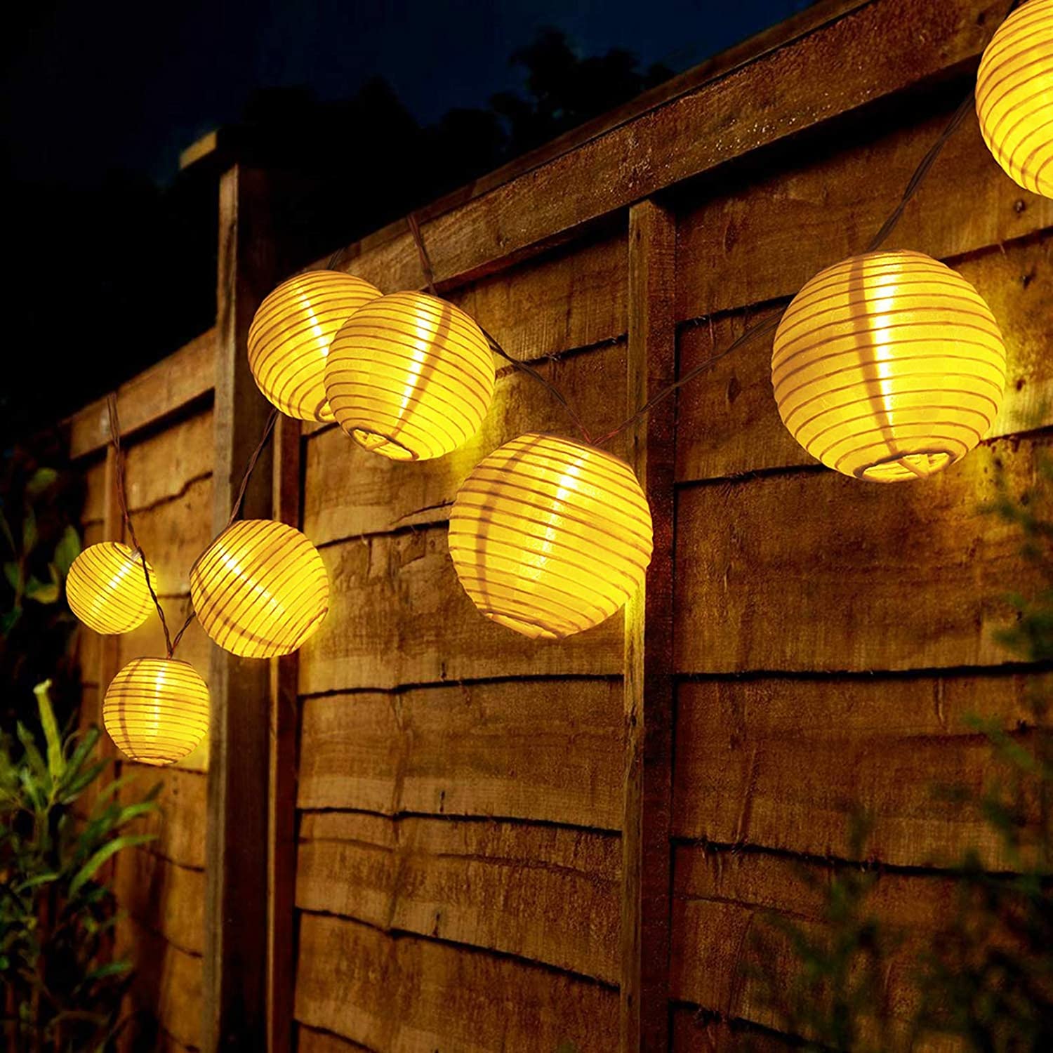 โคมไฟกันน้ำพลังงานแสงอาทิตย์เช - Outdoor Power Outlet Solar บทวิจารณ์และราคา